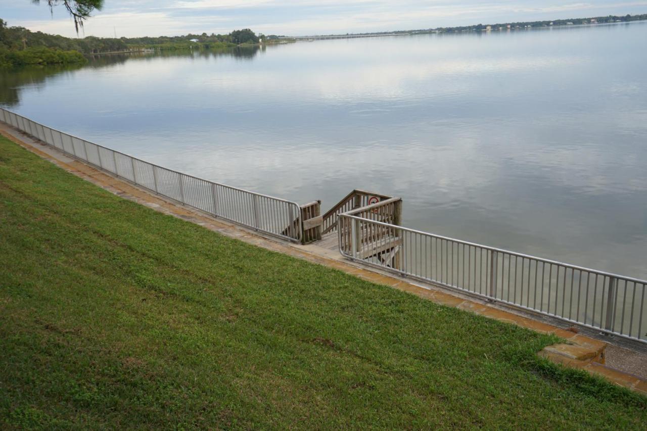 Mar Bay Exclusive Suites Safety Harbor Exteriör bild
